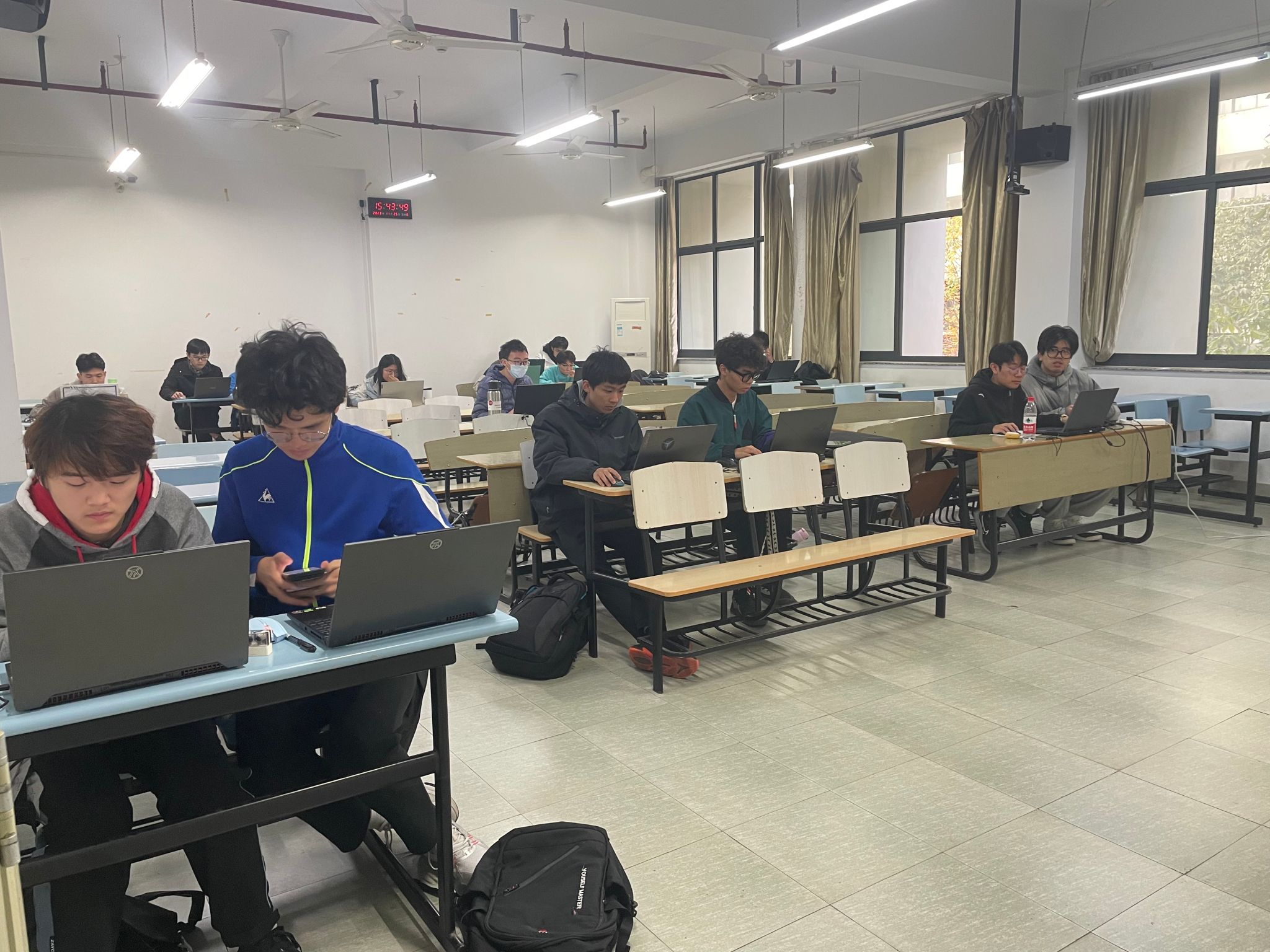 比赛现场3.jpg