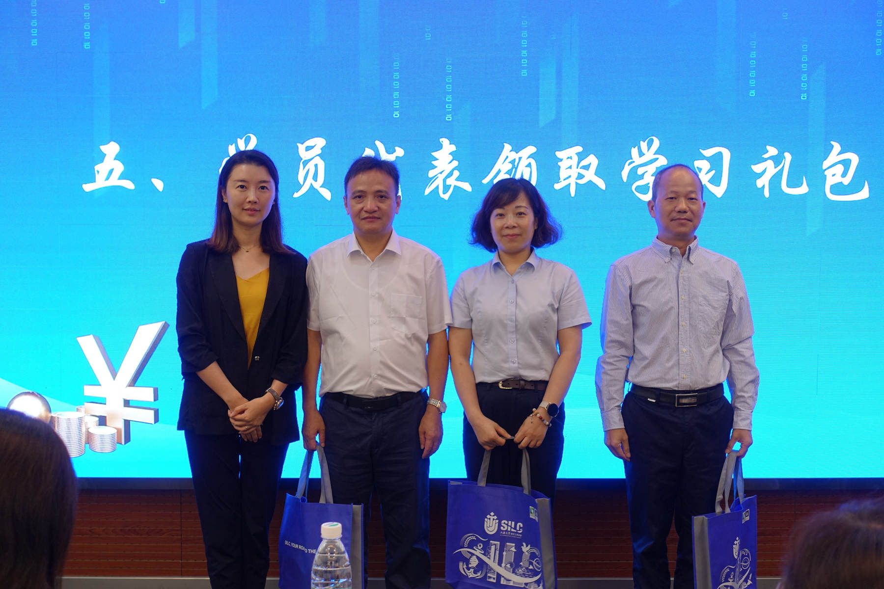 礼包领取_副本.jpg