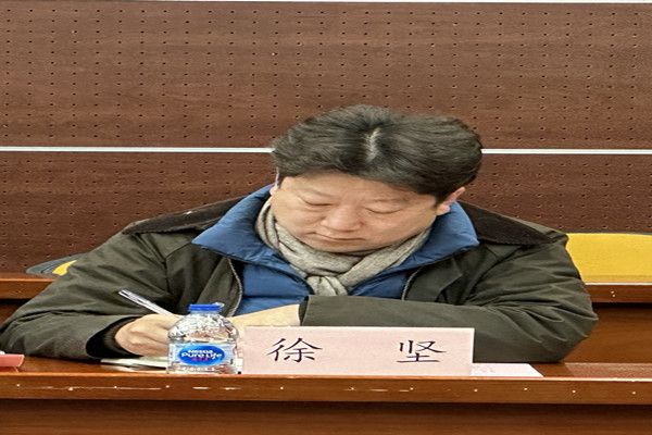 徐坚_副本.jpg